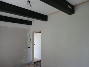 slaapkamer met balkenplafond (1)